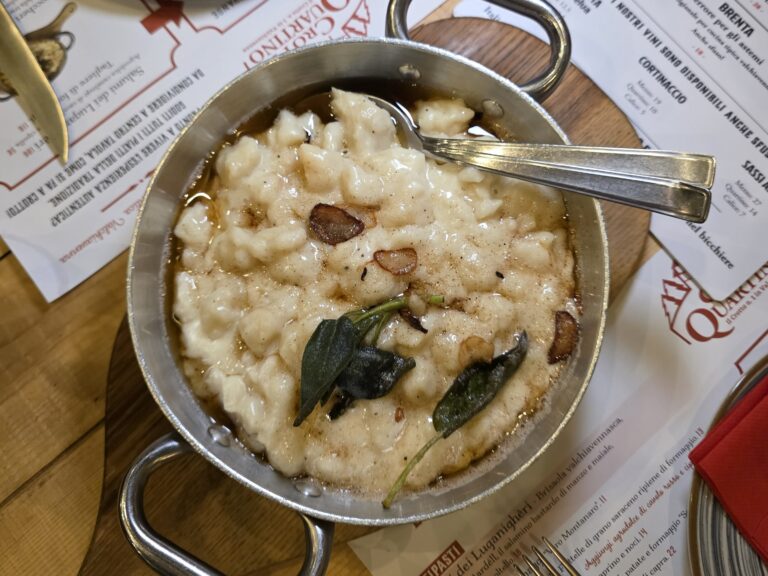 Crotto Quartino Milano